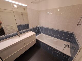  Appartement à louer 3 pièces 64 m²