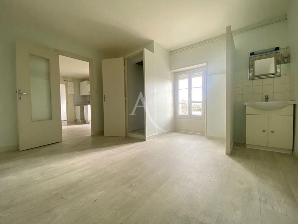 Location Appartement Appartement Sainte Gemmes Sur Loire 2 pièce(s) 39.60 m2 Sainte gemmes sur loire