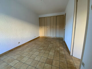  Appartement à louer 2 pièces 46 m²
