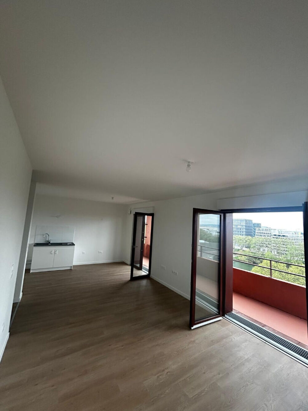 Vente Appartement A VISITER - RETOUR A LA VENTE ! 4P - TERRASSE ET PARKING - PROCHE L13 & L14 - SAINT-DENIS Saint ouen sur seine