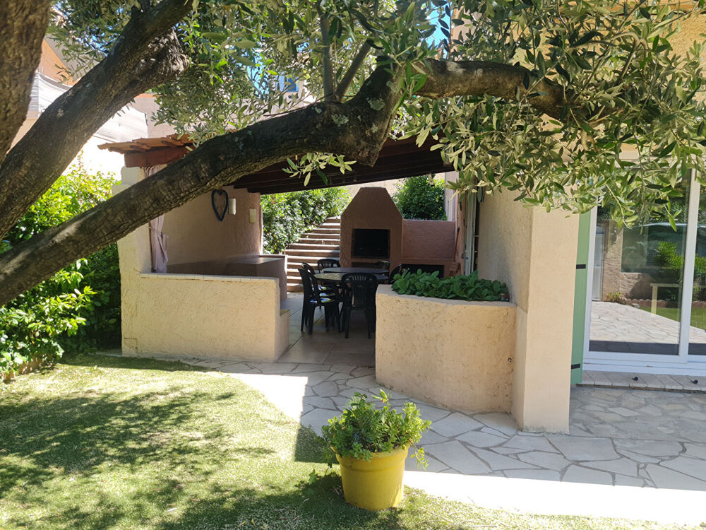 Vente Maison SAINTE-MAXIME VILLA FAMILIALE AU CALME, PROCHE CENTRE ET PLAGE Sainte maxime