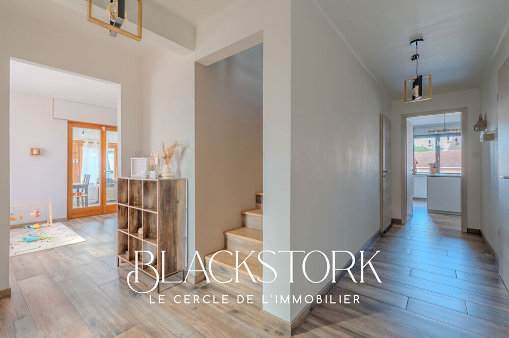 Vente Maison Maison familiale 6 pièces ? 165 m² ? 4 chambres ? Terrain 9,53 ares Widensolen