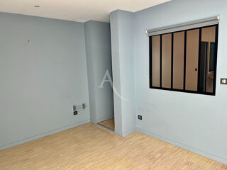  Maison à louer 8 pièces 190 m²
