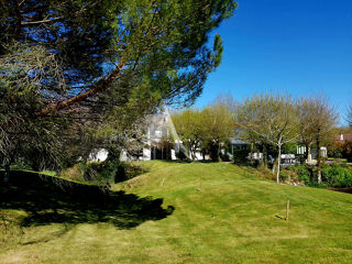  Villa à vendre 12 pièces 281 m²
