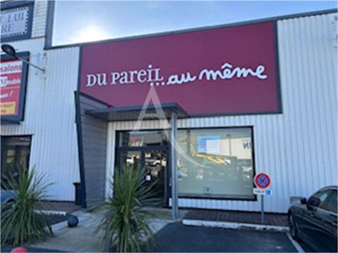 Local commercial  200 m2 2530 17200 Royan