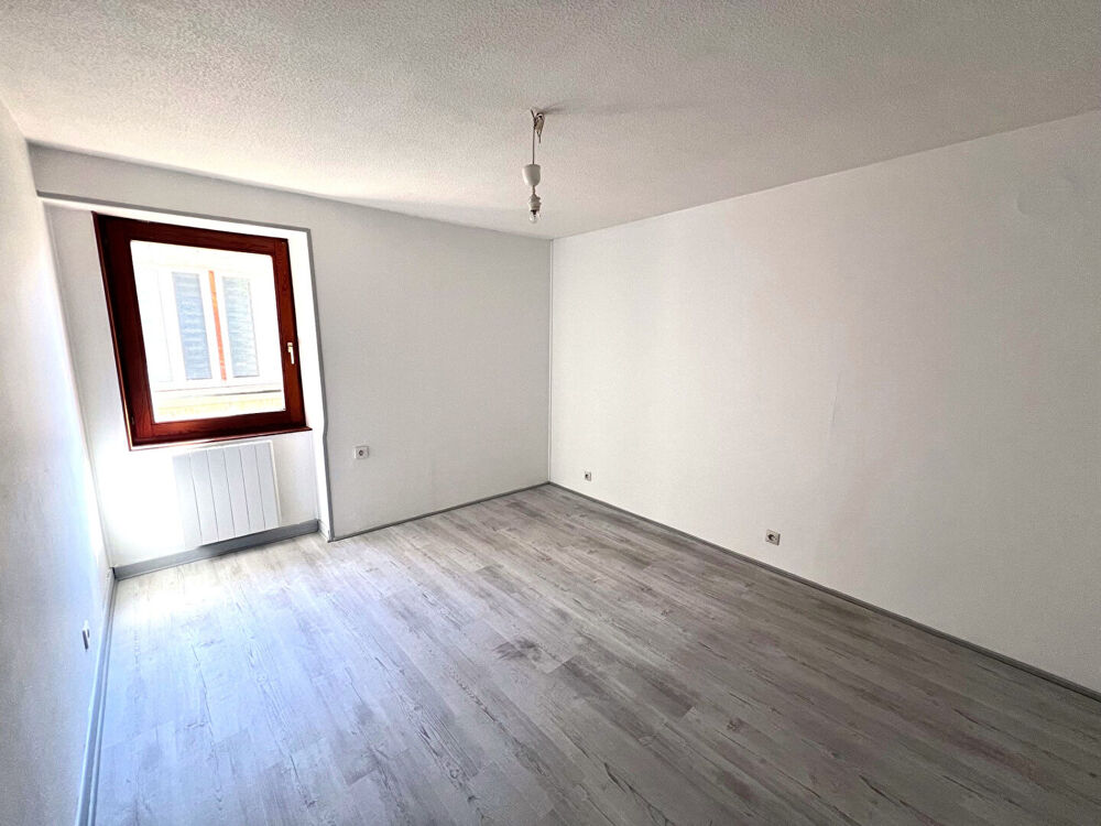 Location Appartement Appartement T4 de 74,94 m² - BAUME LES DAMES Baume les dames