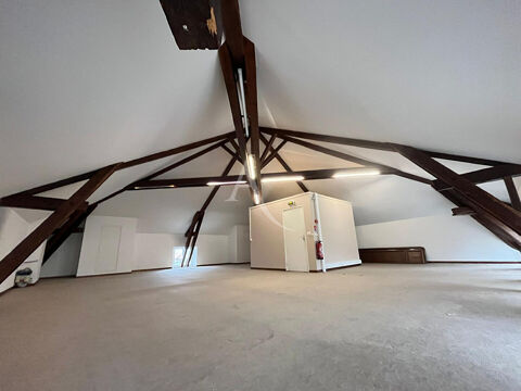 Immeuble en plein coeur de ville de St-Sulpice la Pointe 3500 81370 Saint sulpice la pointe