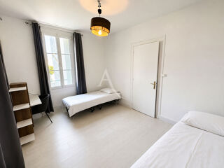  Appartement à louer 4 pièces 83 m²