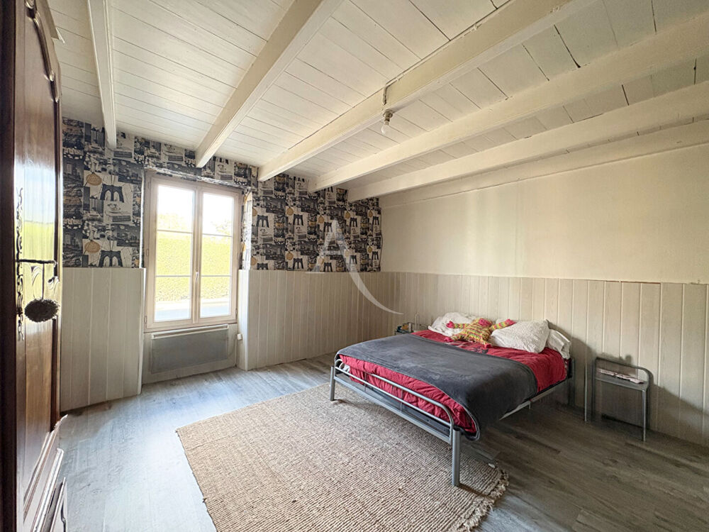 Maison 7 pièces - 5 chambres - Les Velluire sur Vendée