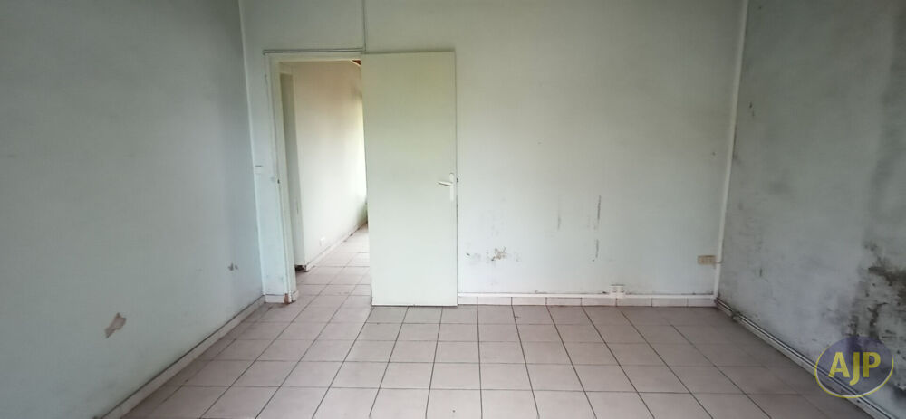 Maison à rénover à Lège