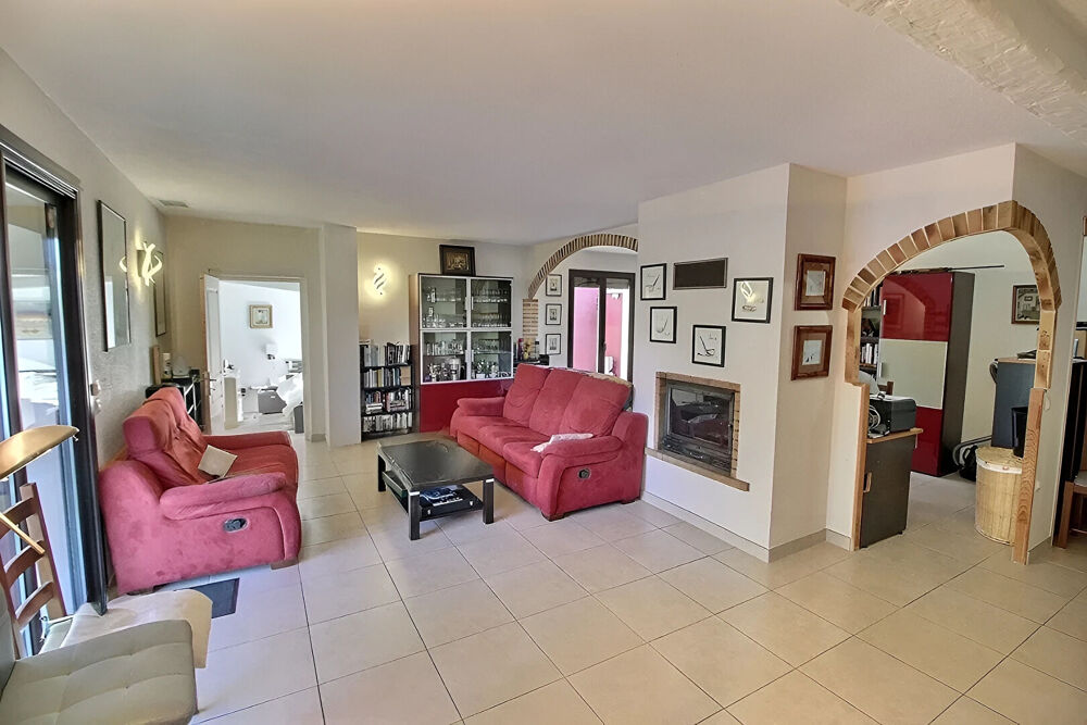 Vente Maison � VENDRE SAINT-NAZAIRE VILLA 3 FACES DE 108 m2 SUR TERRAIN AVEC PISCINE DE 358 m2 Saint nazaire