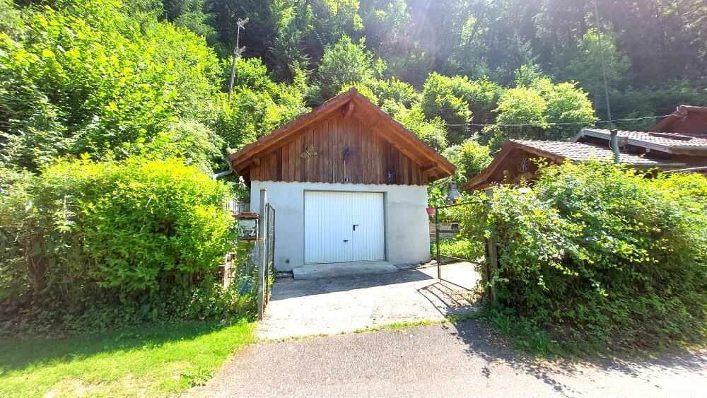 Vente Maison Chalet  5 pièces 70 m2 en pleine nature, 1227m2 de terrain avec garage Glere