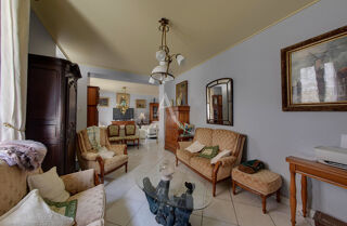  Maison  vendre 7 pices 265 m