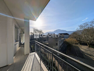 Vente Appartement 3 pièces 84 m², Grenoble