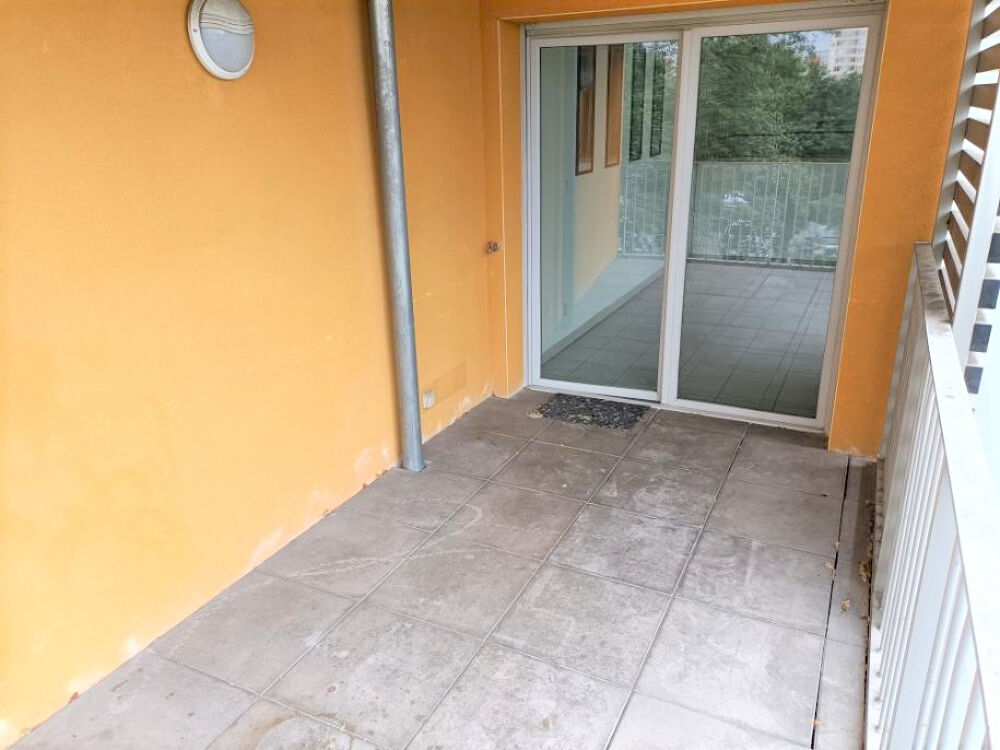 Location Appartement Toulouse 31200 Quartier Bonnefoy SANS FRAIS AGENCE  Agréable T3 Récent de 65.90 m²  en dernier étage avec Terrasse couverte de 8 Toulouse