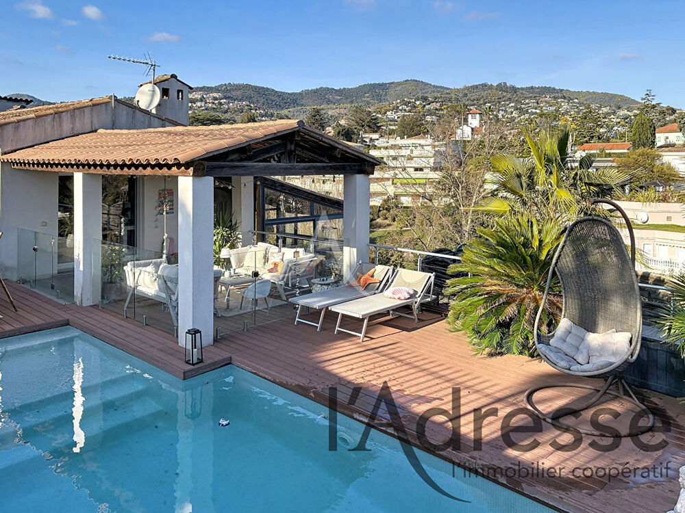 COUP DE COEUR ! Quartier Minelle, villa 5 pièces 202 m2 avec piscine !