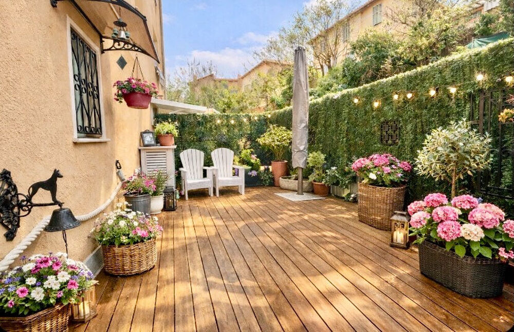 Vente Appartement T2 Centre Ville - 500 mètres de la plage - Terrasse - Garage Saint raphael