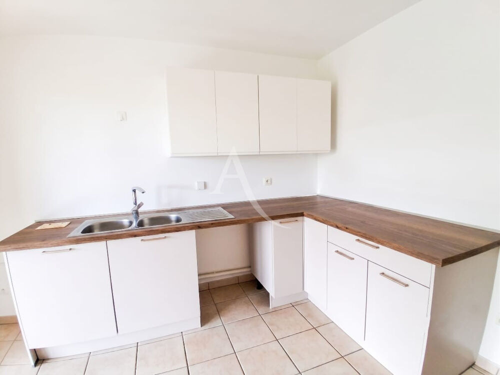 Location Appartement Appartement La Trinite 4 pièces 82.30 m2 avec terrasse de 19m2 La trinite
