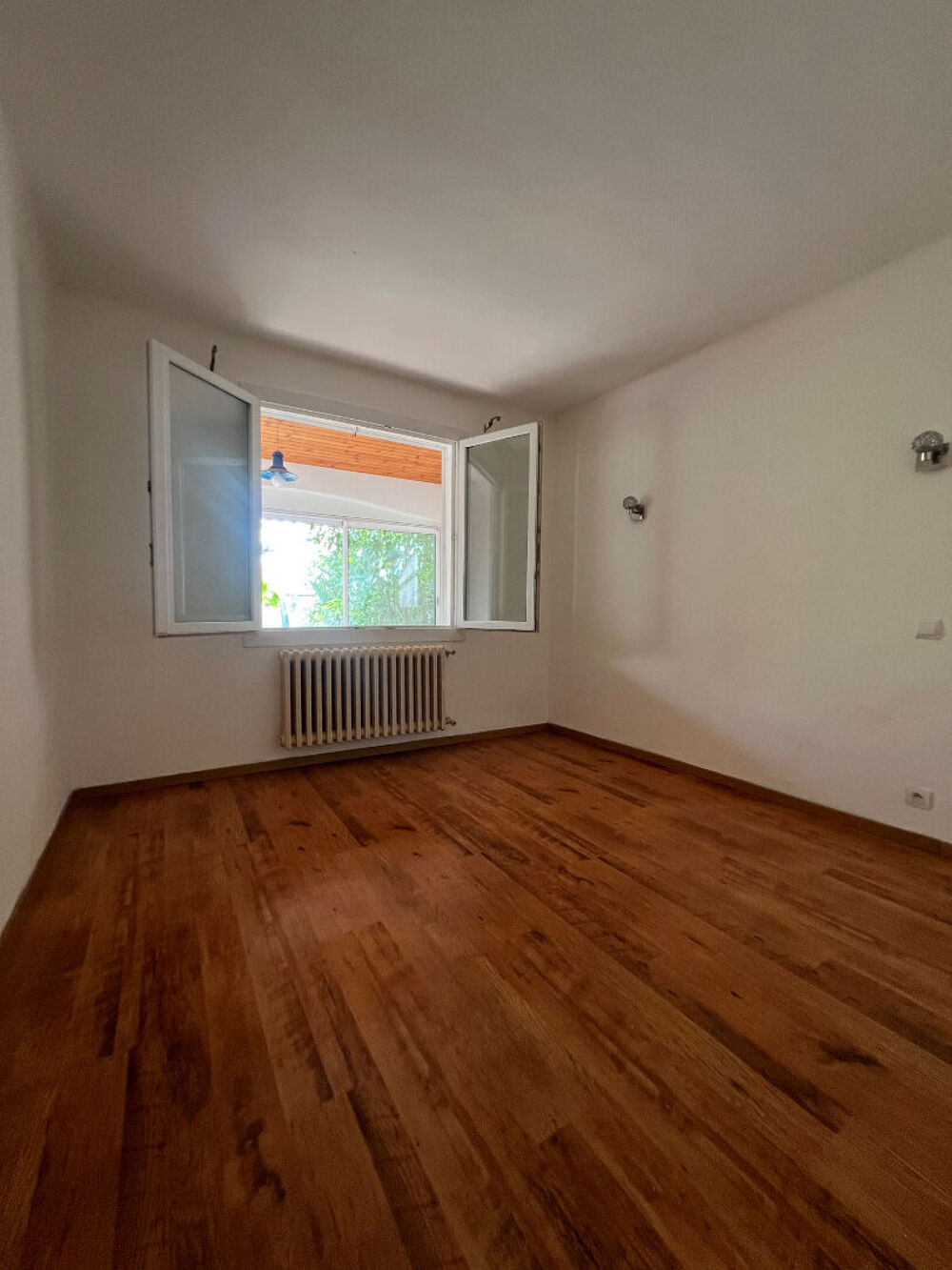 Vente Maison Villa plain -pied  avec véranda et grand terrain Nissan lez enserune