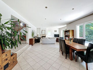  Maison � vendre 7 pi�ces 240 m�