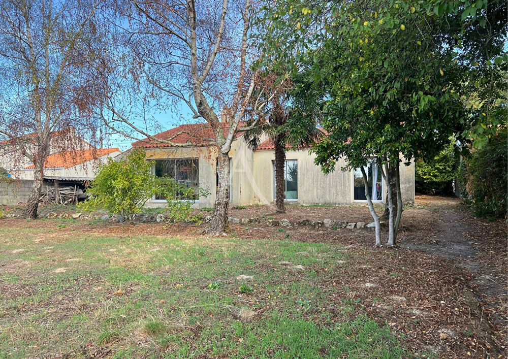 Vente Maison EXCLUSIVITÉ- BEAUVOIR SUR MER-  Maison familiale. Beauvoir sur mer
