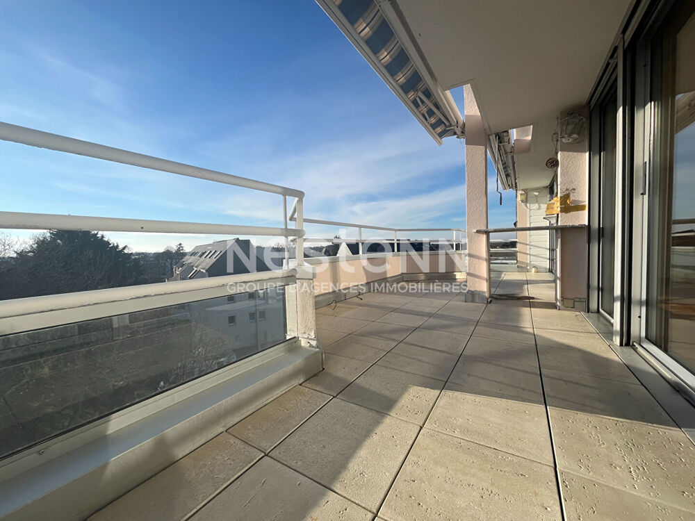 Vente Appartement Appartement à vendre à Vannes 145 m² dernier étage avec vue dégagée et un grand garage Vannes