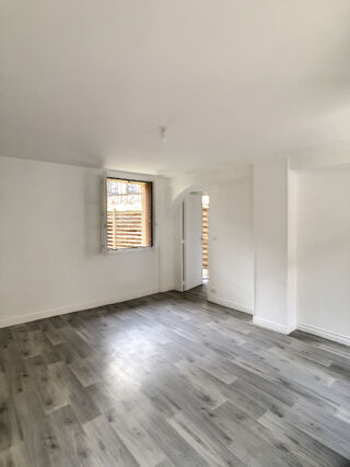  Immeuble à vendre 11 pièces 250 m²