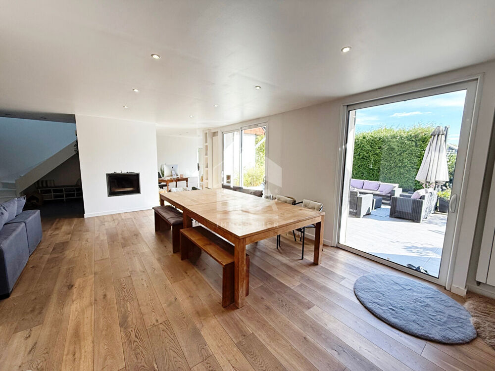 Vente Maison Maison Lésigny 9 pièces - 6 chambres - 226 m2 Ferolles attilly