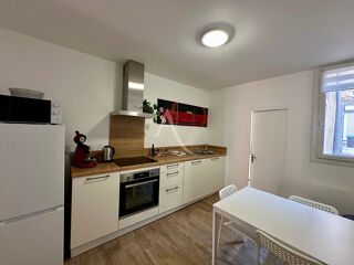  Appartement à louer 3 pièces 48 m²