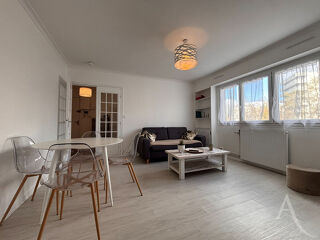  Appartement à louer 1 pièce 37 m²