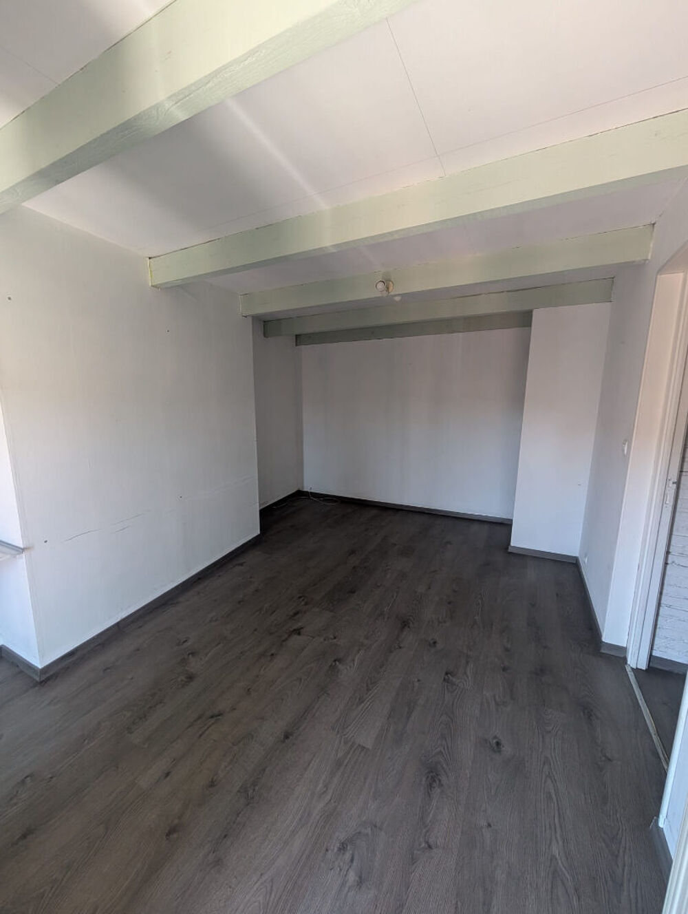 Local Professionnel à louer de 204m²