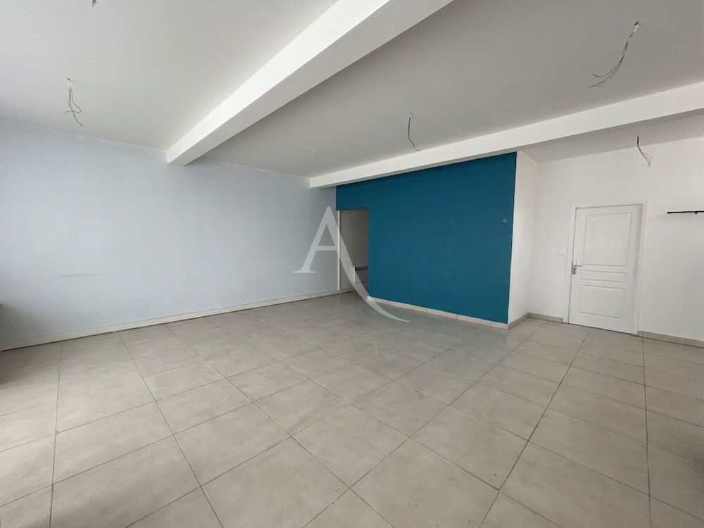   Local commercial Saint Nazaire 72.03 m2 