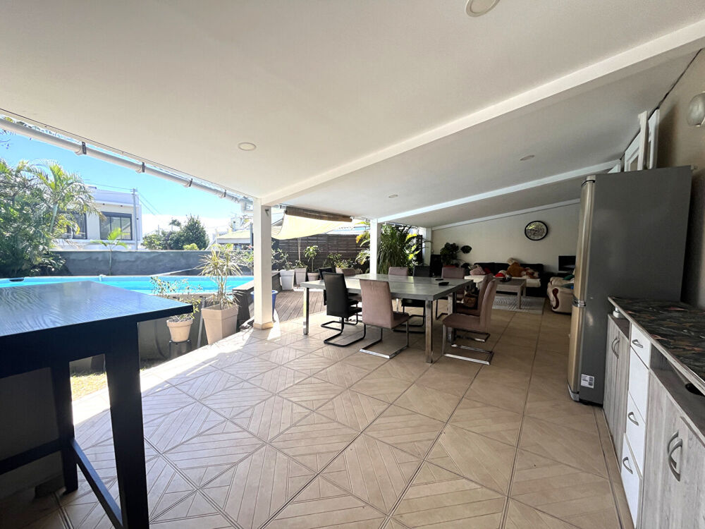 Villa T4 avec Studio et T3 Sainte Clotilde