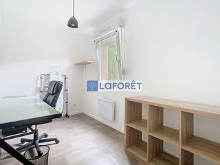  Appartement à louer 3 pièces 52 m²