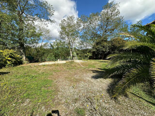  Immeuble � vendre 10 pi�ces 375 m�