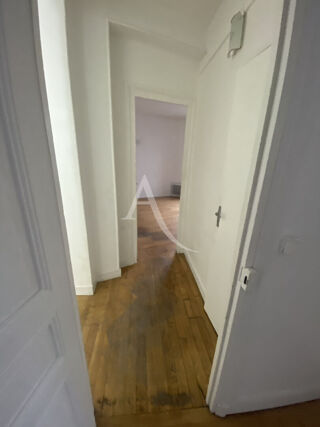  Appartement à louer 2 pièces 40 m²