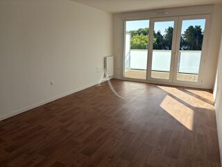  Appartement à louer 3 pièces 64 m²