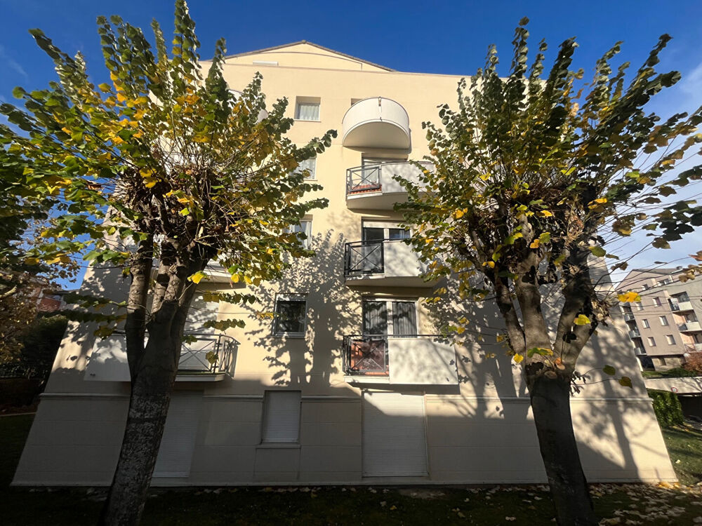 Appartement 4 pièces 81 m² · à Bondy · 81 m² · 260 000 €
