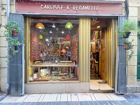   AVIGNON INTRO-MUROS LOCAL COMMERCIAL DE CHARME 