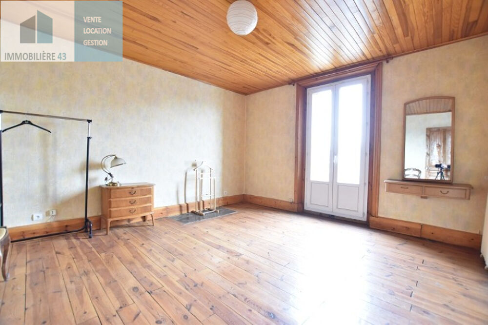 Vente Immeuble IMMEUBLE  280 M2 + TERRAIN ET GARAGES SECTEUR PHILIPPE JOURDE Le puy en velay