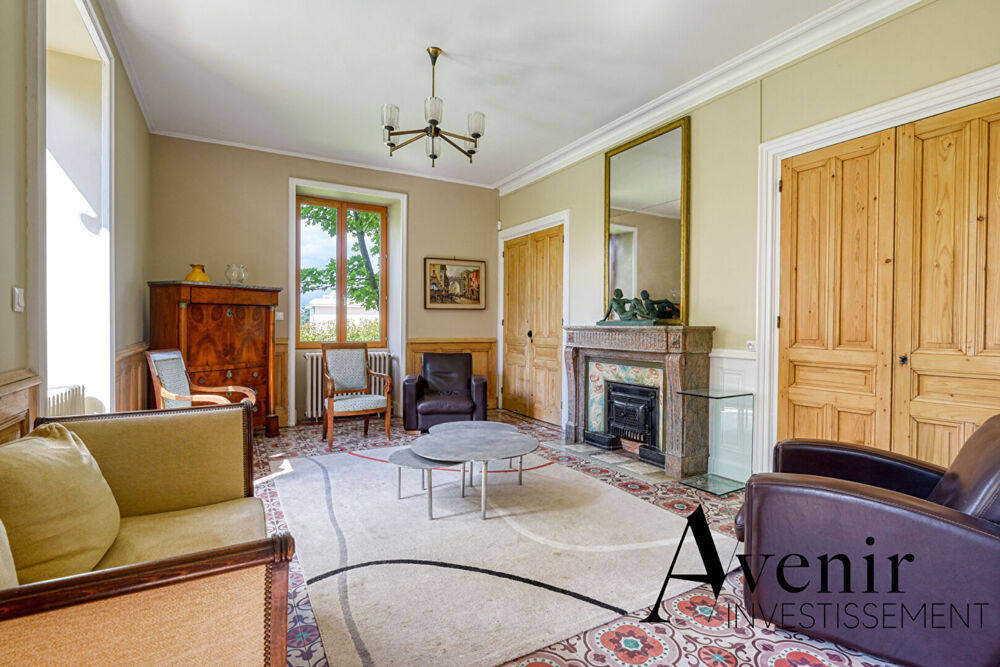MAISON DE CARACTERE 240 m2 hab - TERRAIN 700 m2