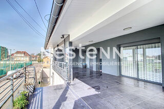  Maison  vendre 9 pices 190 m
