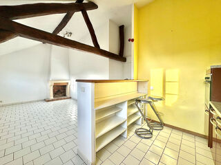  Appartement à louer 3 pièces 49 m²