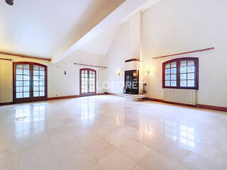  Maison � vendre 7 pi�ces 279 m�