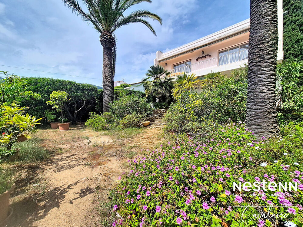 TOUT A PIED pour cette villa d'environ 161 m² sur 2 niveaux, 3 chambres, atelier et terrain piscinable d'environ 900 m²Maison Ca