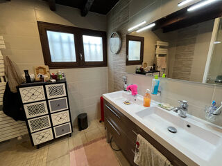  Maison � vendre 5 pi�ces 210 m�