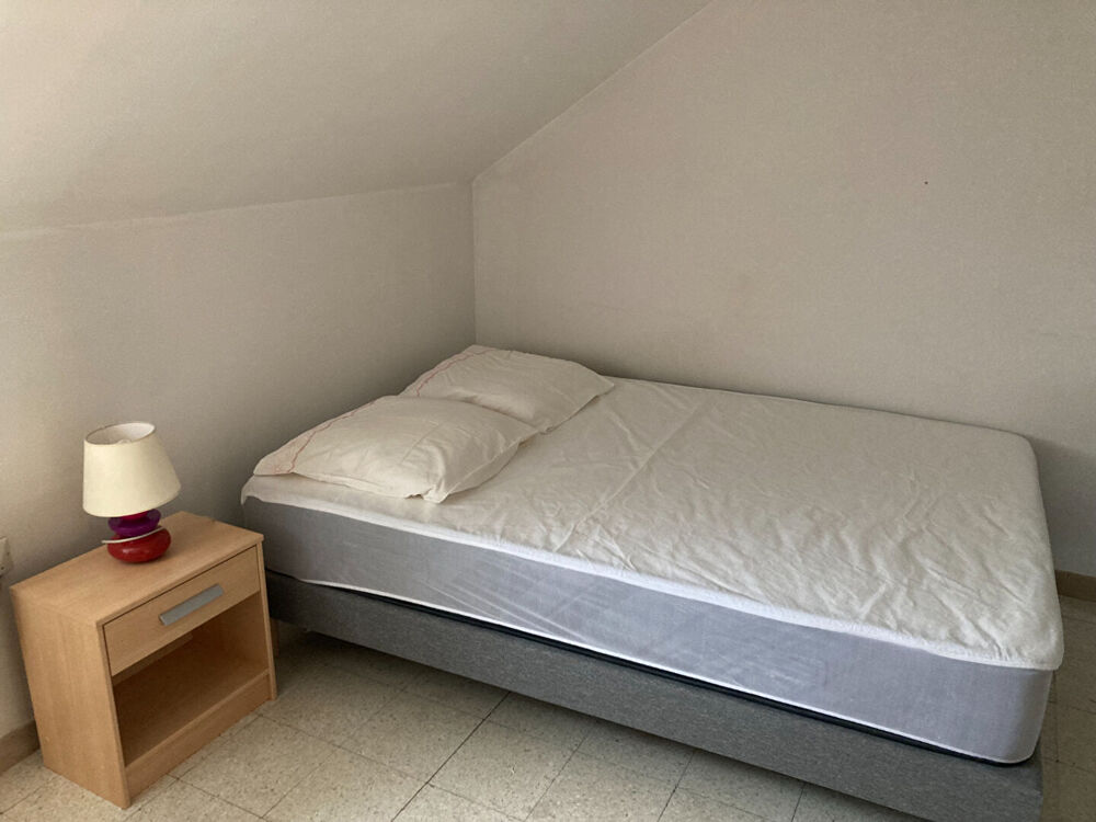 Appartement Le Creusot-1 pièce - env.17m²