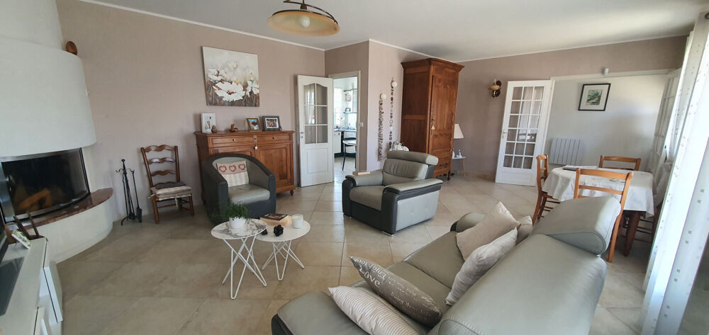 Maison Saint-Agnant 145 m2 avec 5 chambres et 2 garages