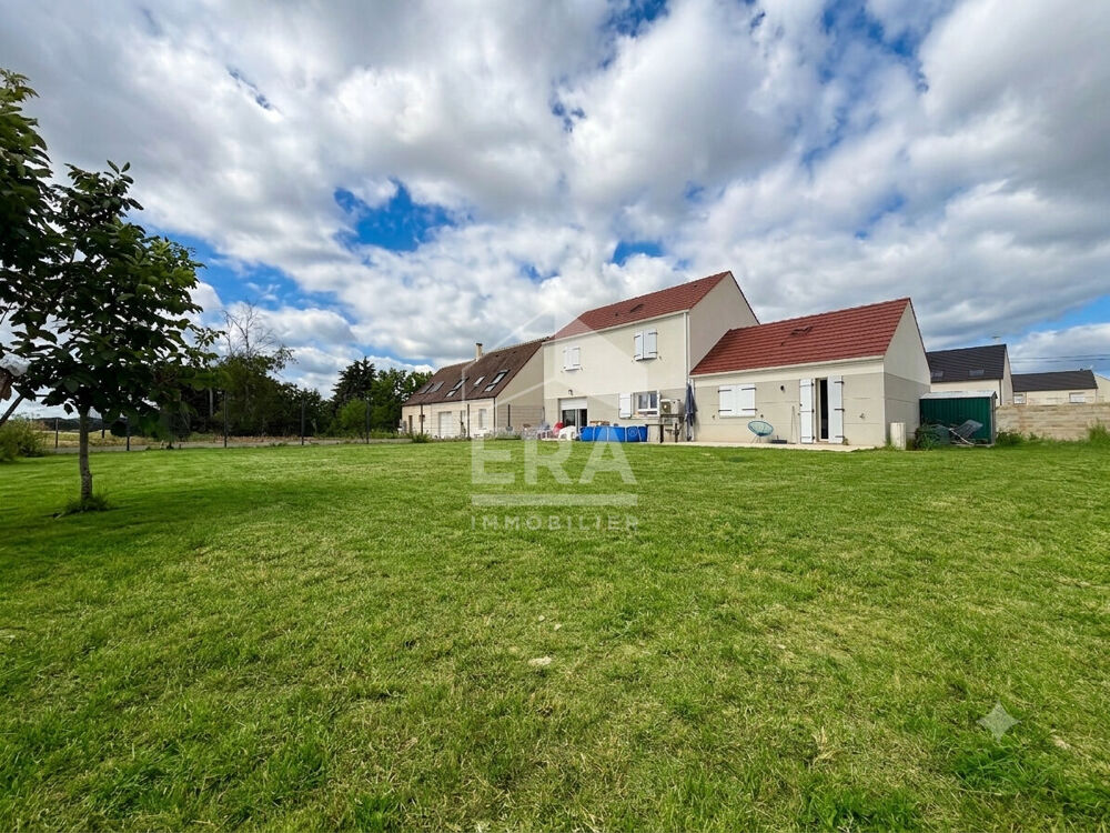 Maison 7 pièces 140 m² · à Evry Gregy sur Yerre · 140 m² · 375 000 €