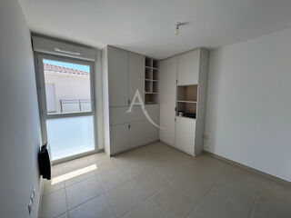  Appartement à louer 4 pièces 76 m²